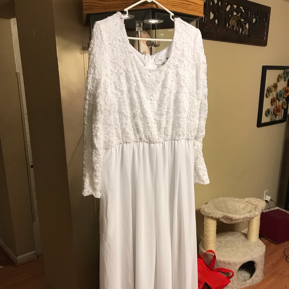 Long white dress size 3x